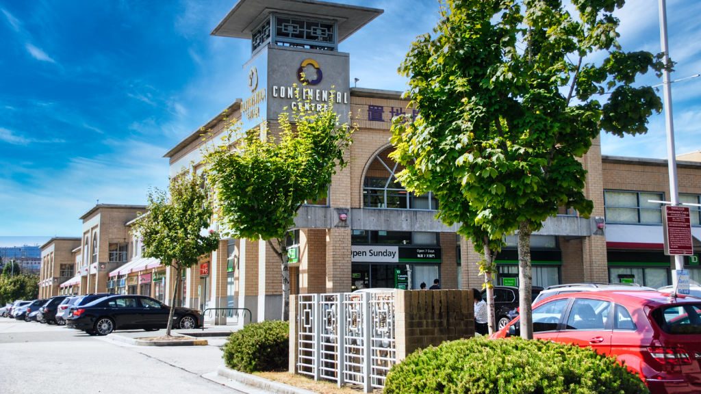 Shopping centre landscaping
